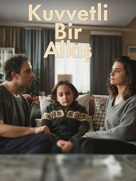 مشاهدة مسلسل تصفيق حار Kuvvetli Bir Alkis الحلقة 3 مترجمة